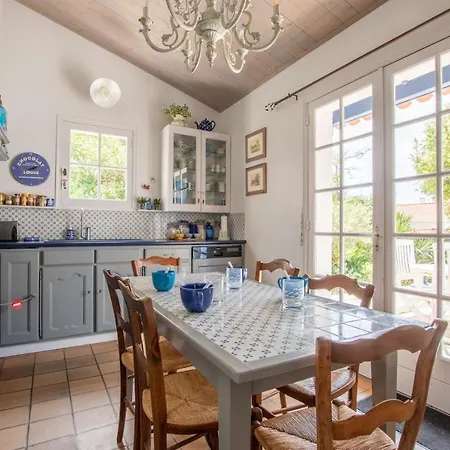 Dom wakacyjny Superbe Maison Familiale A Sur Mer